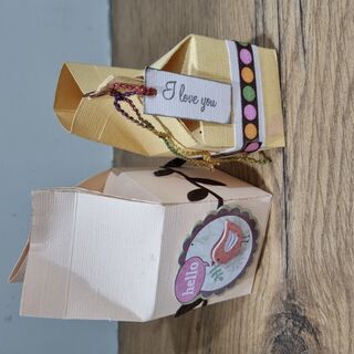 Free downloads of templates and files related to papercrafts